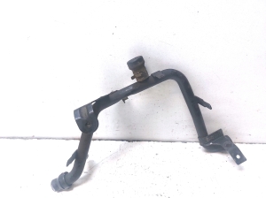 AUDI A4 B7 (2004–2008) Pipe 038121066 - 3