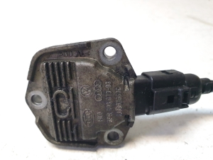 Volkswagen Passat B6 (2005–2010) Ölstandssensor 1J0907660C