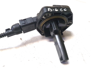 Volkswagen Passat B6 (2005–2010) Ölstandssensor 1J0907660C - 2