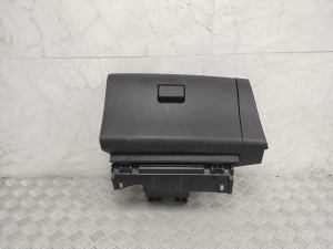   Glove box  - 685203NL0A 