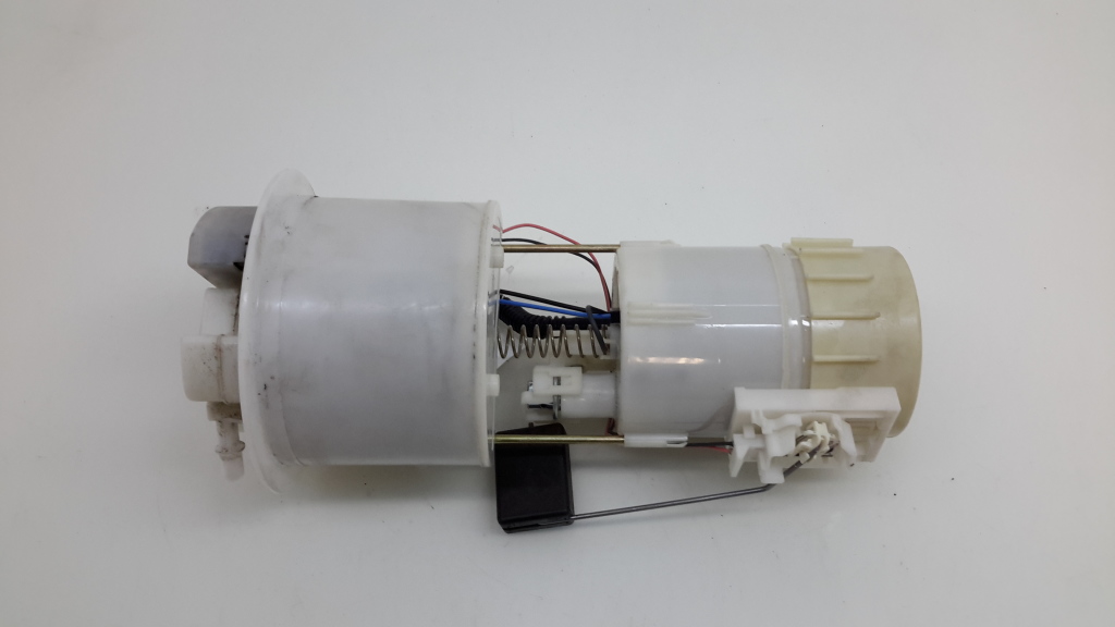 Used TOYOTA Aygo Fuel pump in the tank 770200H010