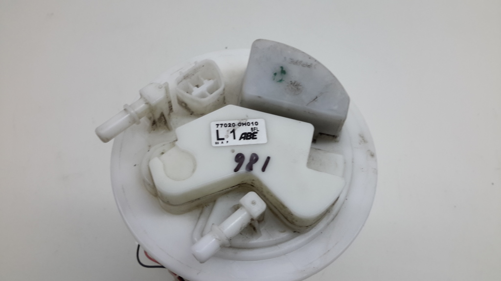 Used TOYOTA Aygo Fuel pump in the tank 770200H010