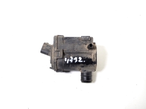 Kia Niro (2016–2022) Front windshield washer pump 985102J500 - 3