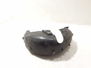 RENAULT Clio V (2019–2026) Front wheel arch liner 767493520R - 3