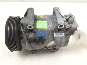  Air conditioner compressor 