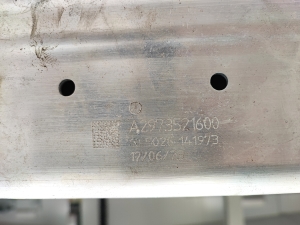 Mercedes Benz EQE V295 (2022–2026) Tagasilla tala A2973521600 - 3