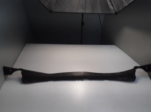 Klaasipuhastite mehhanismi kate esiklaasi juures - 10237811
