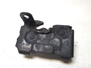 Hood latch - A204880260