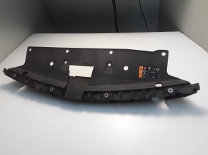 Verkleidung unter der Motorhaube - 10751682