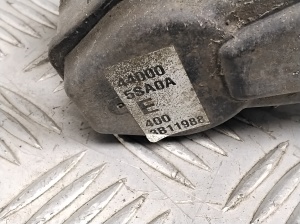 NISSAN Leaf II (2017–2026) Rear brake caliper 440005SA0A - 4