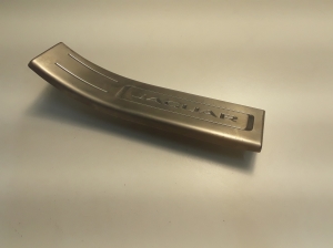 Jaguar XJ (2009–2026) Inner sill trim AW93F13244 - 2
