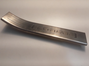 Jaguar XJ (2009–2026) Inner sill trim AW93F13244 - 2