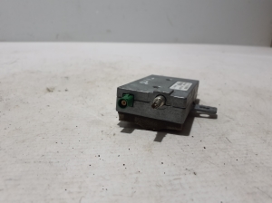 Mercedes Benz SLK-Class 171 (2004–2011) Antenna amplifier A1718205689 - 3
