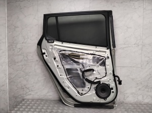 NISSAN Leaf II (2017–2026) Rear side doors - 2