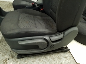 Hyundai IONIQ (2016–2026) Interior and its parts - 18