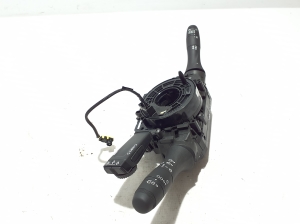 RENAULT Clio V (2019–2026) Switch and its parts - 4