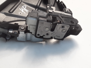 VOLVO V40 (2012–2019) Front door lock 31440391 - 2
