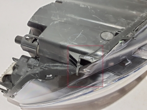 VOLVO XC40 (2017–2026) Headlight 31108950 - 4
