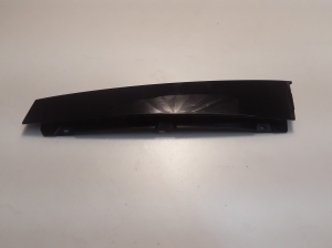 Rear side door outer window molding - 31391186