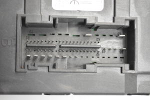 Skoda Fabia MK 2 (2007–2014) Comfort control module 6R7937087F - 2