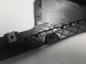 VOLVO V40 (2012–2019) Rear side door outer window molding 31391187 - 3