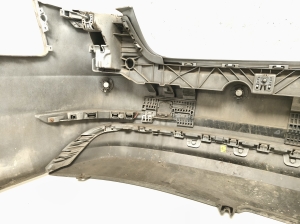 AUDI A4 B9 (2015–2026) Tagumine kaitseraud 8W5807511F - 5