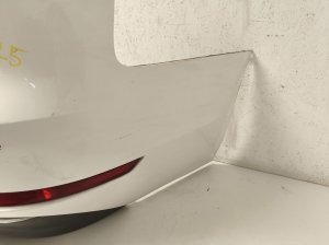 AUDI A4 B9 (2015–2026) Tagumine kaitseraud 8W5807511F - 8