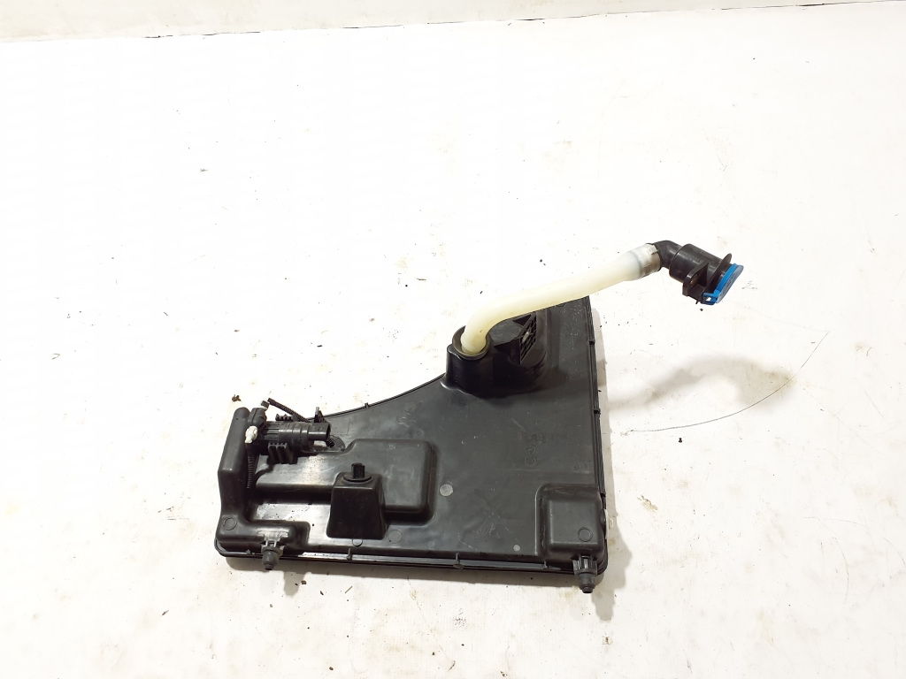 Porsche Panamera 971 (2016–2026) Front washer fluid reservoir 971955449E Porsche Panamera 971 (2016–2026) Front washer fluid reservoir 971955449E