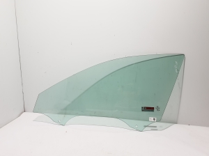  Vitre de porte avant  - 4P0845201 