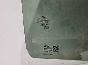 AUDI A5 (2016–2026) Rear side door glass 8B9845206A - 2