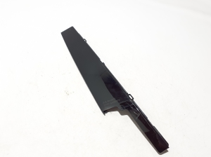   Front door outer window molding  - 8B3837902 