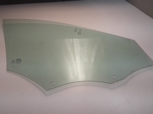 VOLVO V40 (2012–2019) Front door glass 31386762 - 2