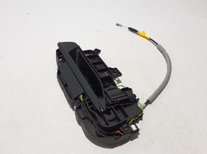 AUDI A5 (2016–2026) Front door external opening handle and its details - 2