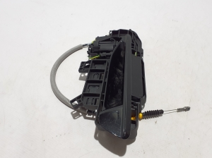 AUDI A5 (2016–2026) Front door external opening handle and its details - 5