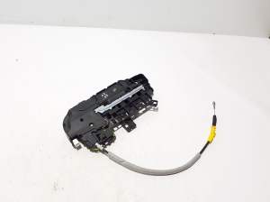 AUDI A5 (2016–2026) Front door external opening handle and its details - 2
