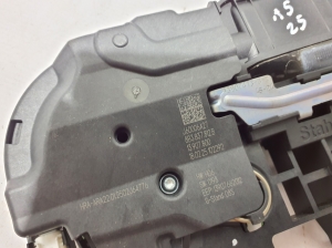 AUDI A5 (2016–2026) Front door external opening handle and its details - 3