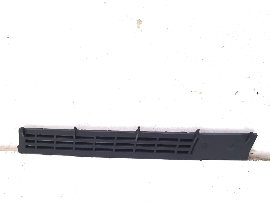 Mercedes Benz GLK-Class 204 (2008–2015) Other dashboard part A9066800065 Mercedes Benz GLK-Class 204 (2008–2015) Other dashboard part A9066800065