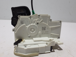 AUDI A5 (2016–2026) Rear side door lock 85E839016G - 3