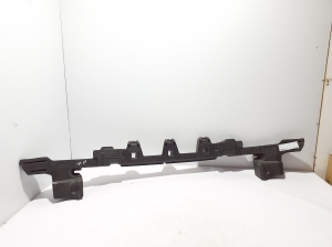 AUDI A5 (2016–2026) Eesmise kaitseraua absorber 8B3807550 - 3