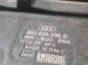 AUDI A5 (2016–2026) Põhjakaitse 8B3825208B - 3
