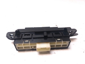 LEXUS RX AGL2 (2015–2022) Trunk opening switch 75H350 - 4