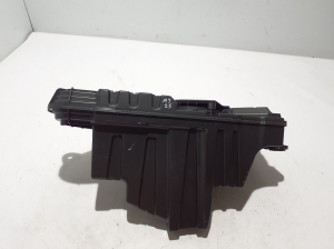 AUDI A5 (2016–2026) Speaker 8B3035382 - 4