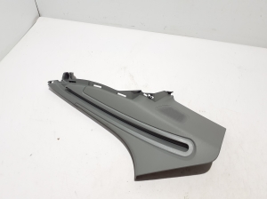   Interior trim of the rear strut  - 8B9867246A 
