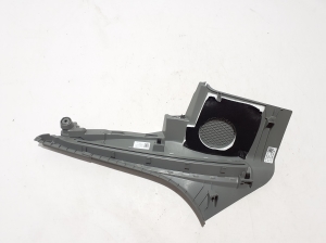 AUDI A5 (2016–2026) Tagumise toe sisekujundus 8B9867245A - 4