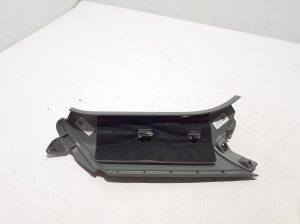 AUDI A5 (2016–2026) Tagumise toe sisekujundus 8B9867288 - 2