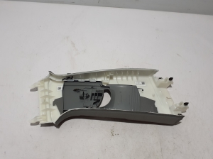 AUDI A5 (2016–2026) Garniture intérieure du montant B 8B3867243 - 4