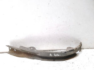 Rear bumper bracket