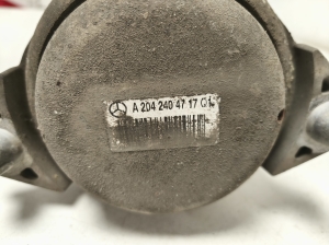 Mercedes Benz C-Class 204 (2007–2014) Engine mount A2042404717 - 2