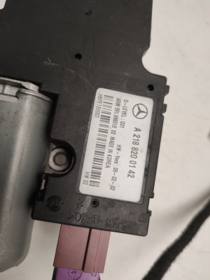Mercedes Benz CLS-Class 218 (2011–2018) Schiebedachmotor A2188200142 - 3