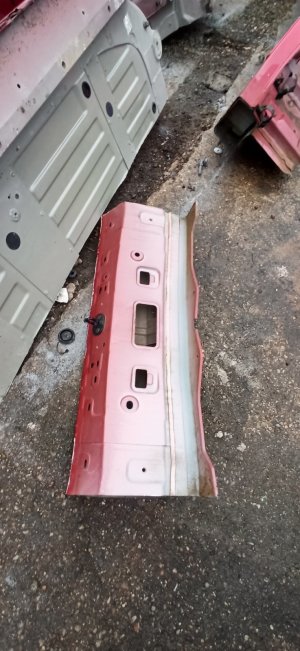   Panneau de carrosserie arrière  -  
